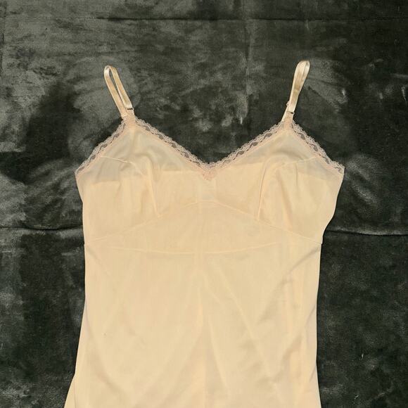 Vintage JCPenney Slip Dress Women 12/34 Beige Nylon Lace Trim Workers Union Made - Picture 4 of 7